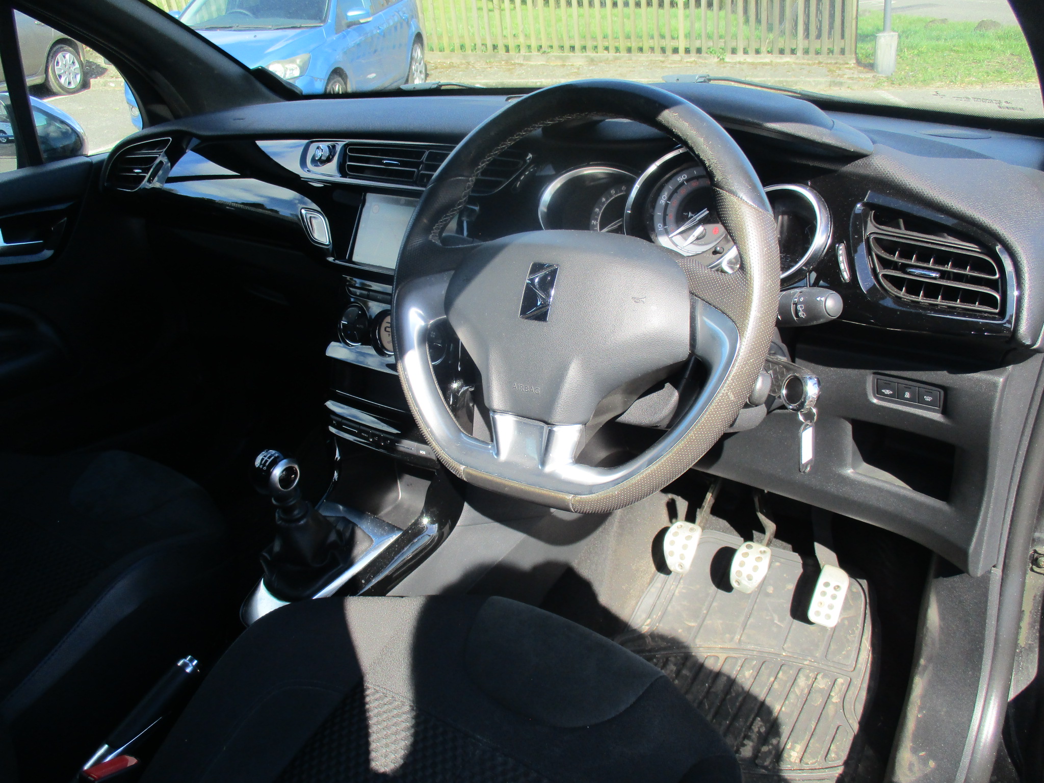 DS DS 3 1.2 PRESTIGE (6 SPD) 2016